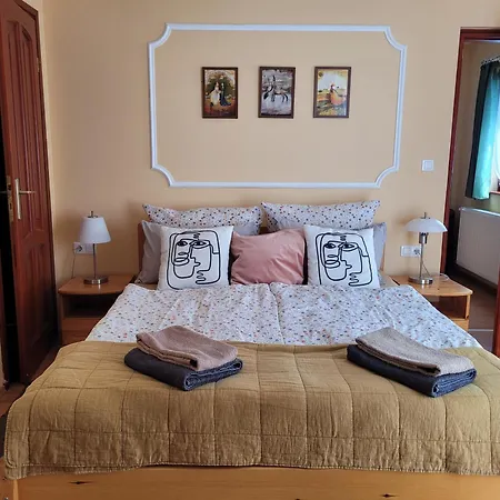 Zlata Praha Apartment Heviz