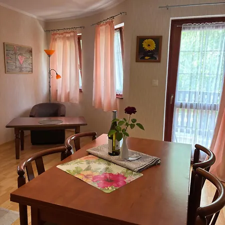 Zlata Praha Apartment Heviz